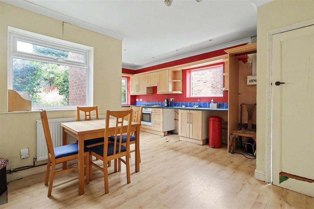 Property photo 2 of 15 Img_6939.Jpg