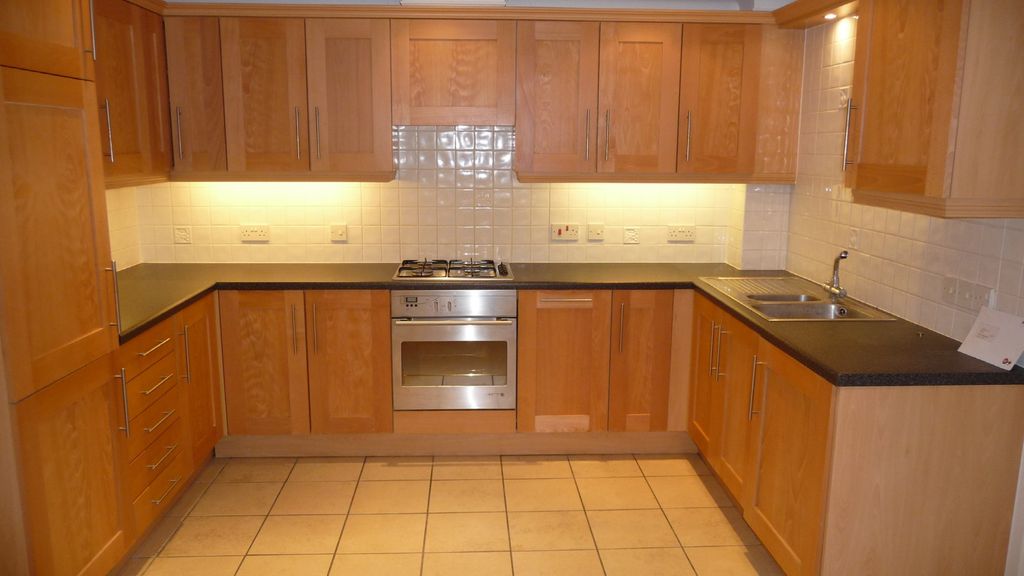Property photo 2 of 7
