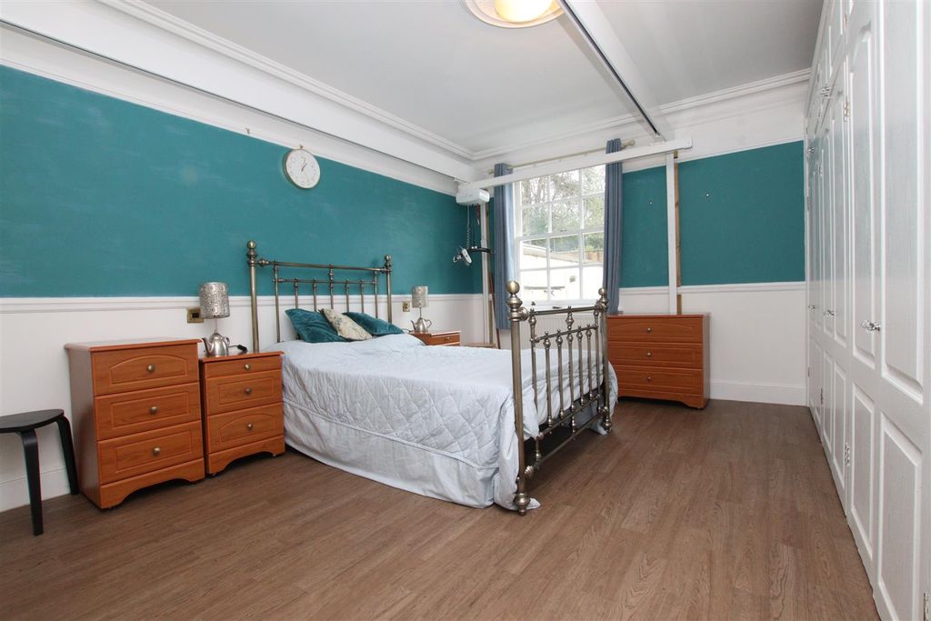Additional image 9 of 3 bed flat for saleCowley, Exeter EX5