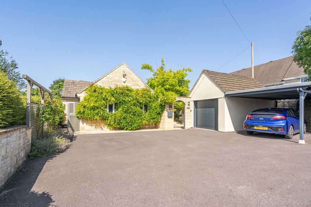 Property photo 2 of 15