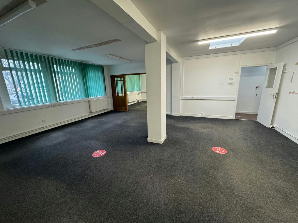 Property photo 2 of 7 Office Int 110 Curriers.Jpg