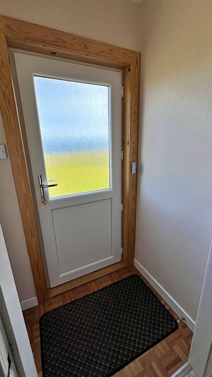 Property photo 3 of 28