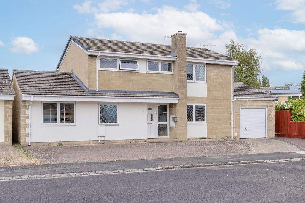 Property photo 1 of 19