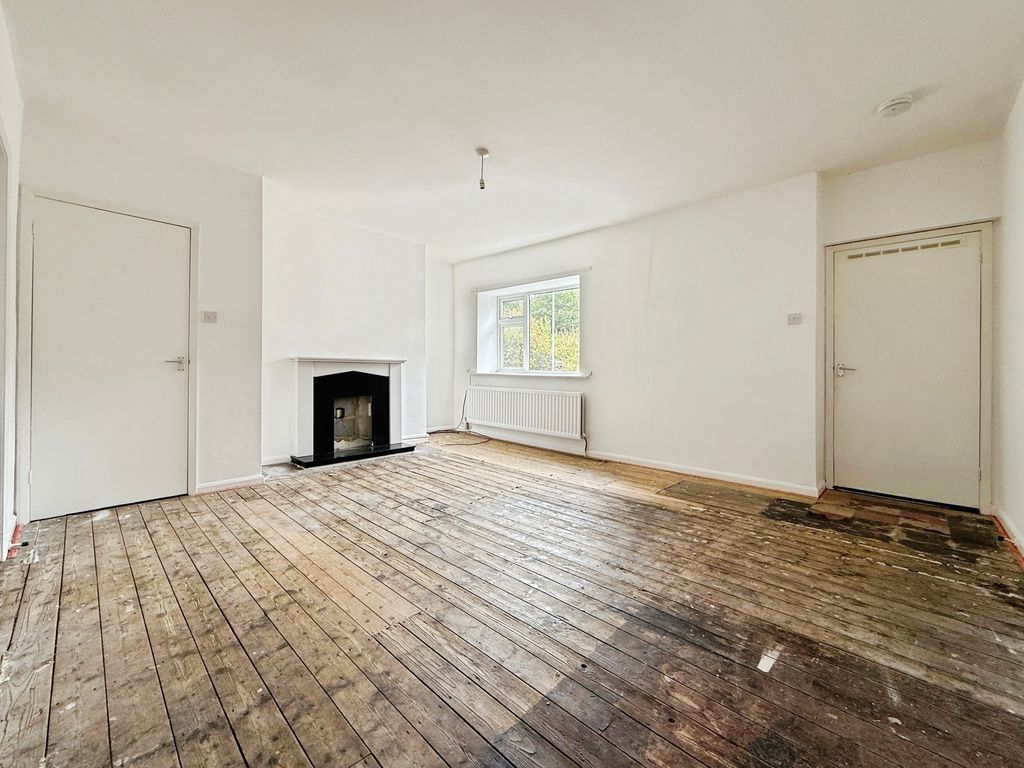 Property photo 3 of 11 Photo 10