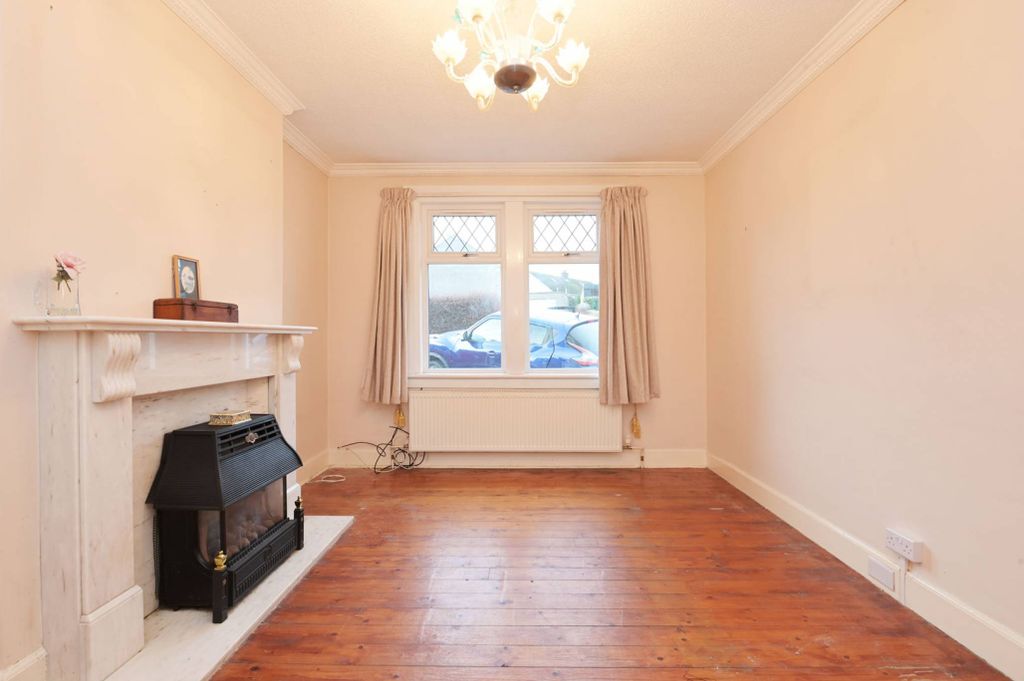 Property photo 2 of 30