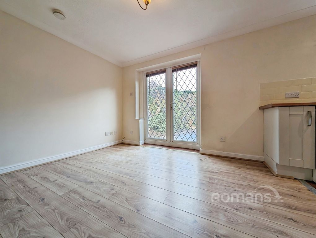 Property photo 2 of 11 Pbox-Img.Jpg
