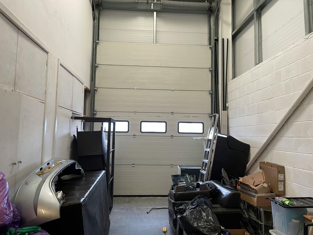 Property photo 2 of 7 Img_9066.Jpg