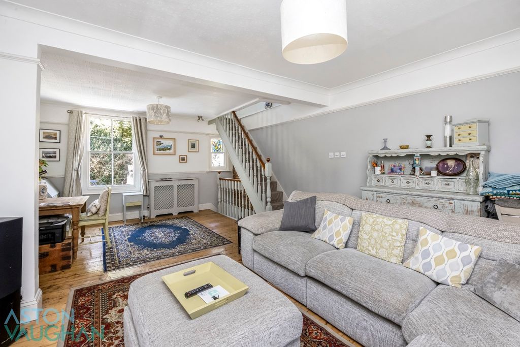 Property photo 2 of 35 5337072