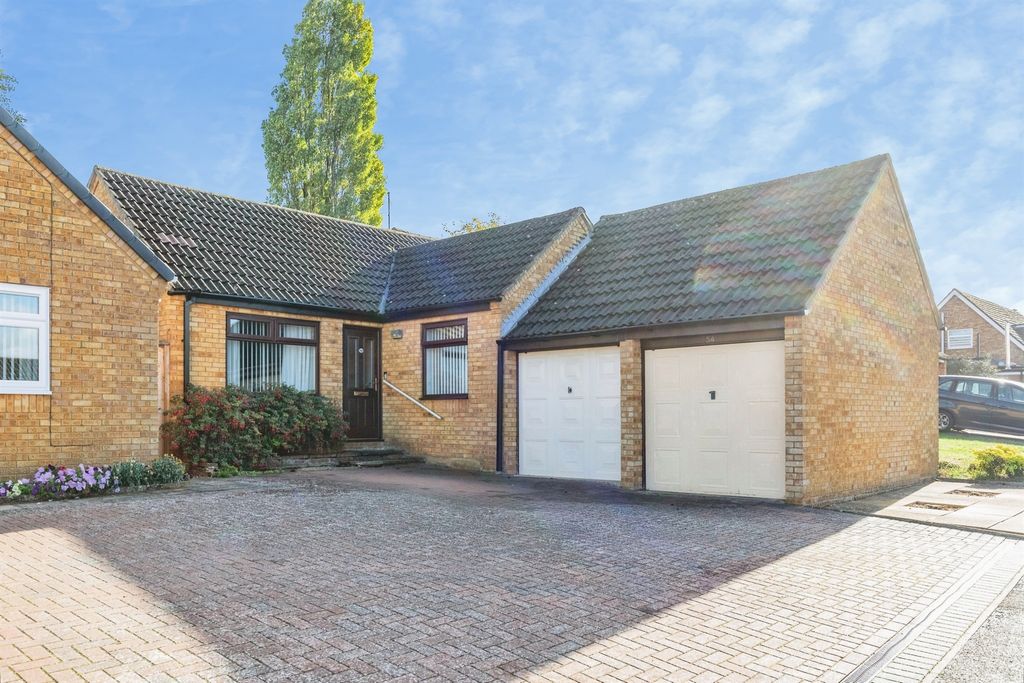 Property photo 2 of 13
