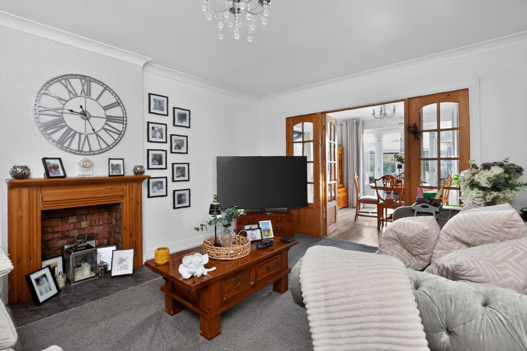 Property photo 2 of 20