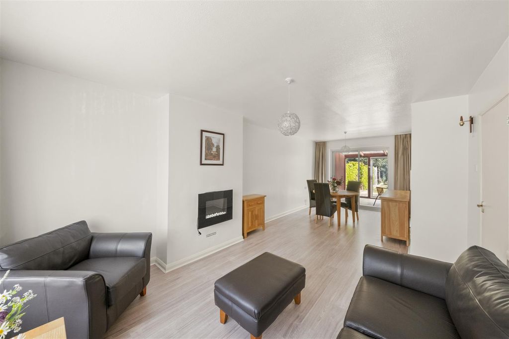 Property photo 2 of 20 5
