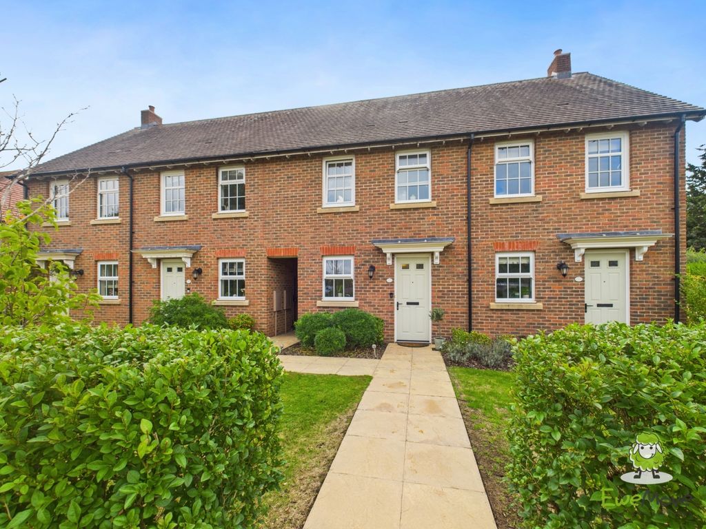 Property photo 1 of 27 Ewemove Estate Agents Basingstoke - Warham Road -