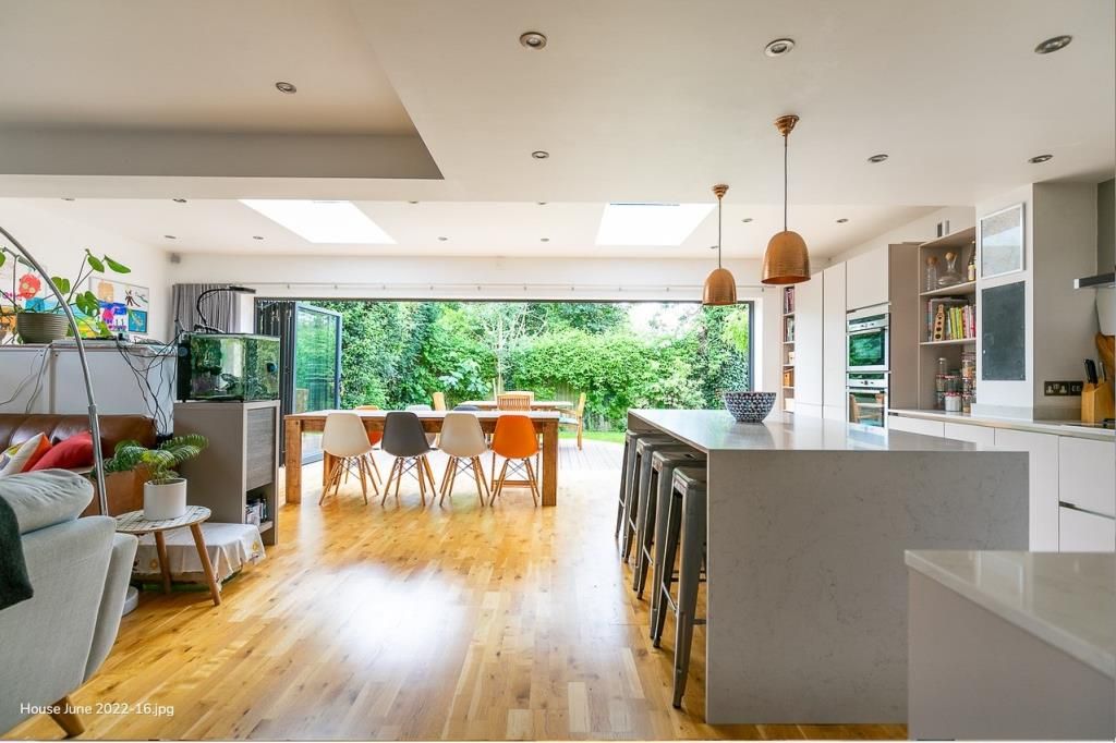 Property photo 1 of 11 Living Area/Kitchen