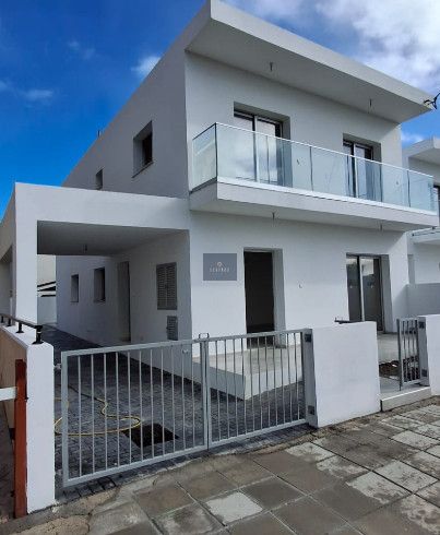 Property photo 1 of 26