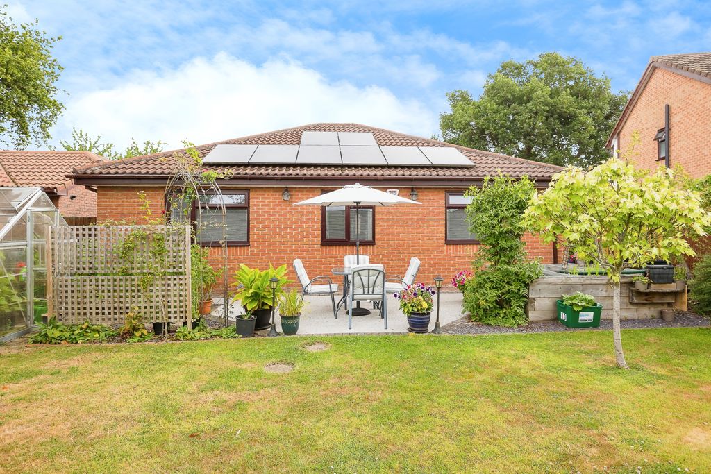 Property photo 2 of 15