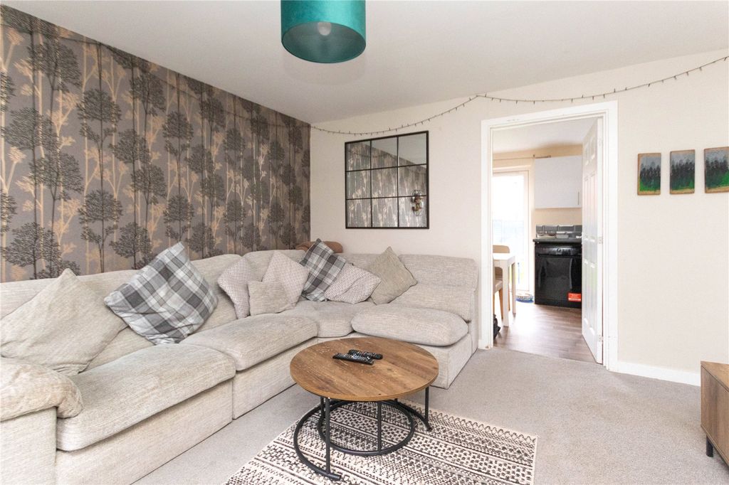 Property photo 3 of 13 Picture No. 12