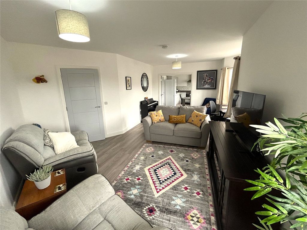 Property photo 2 of 12 Picture No. 09