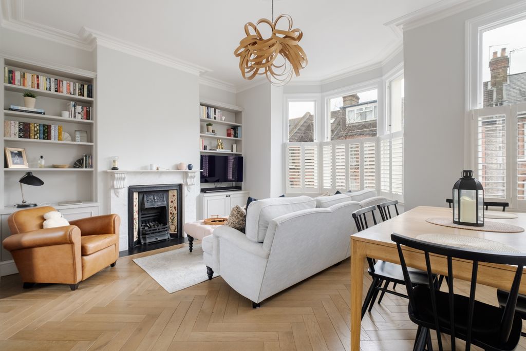 Property photo 3 of 20