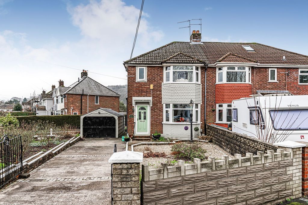 Property photo 1 of 29