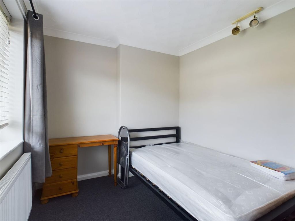 Additional image 6 of 5 bed shared accommodation to rentThe Avenue, Brighton BN2