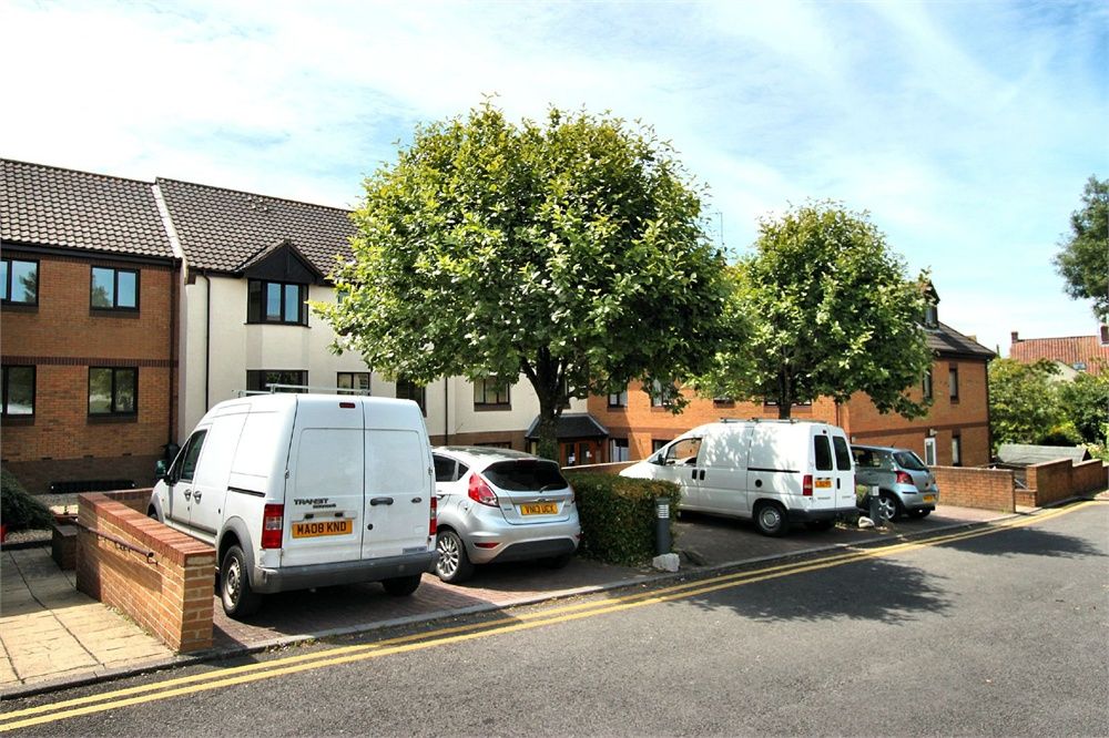 Property photo 3 of 10