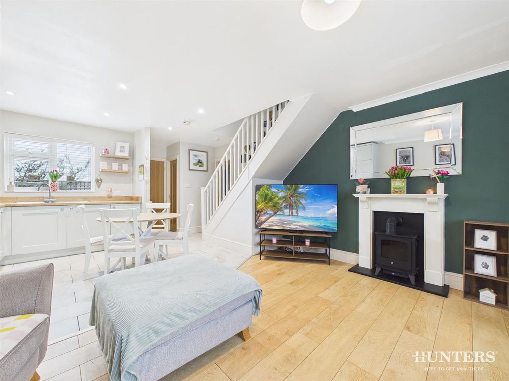 Property photo 3 of 20 5Cdea6F98B2143318878c95E2087Cf85_100_Cam05287G0-Pr