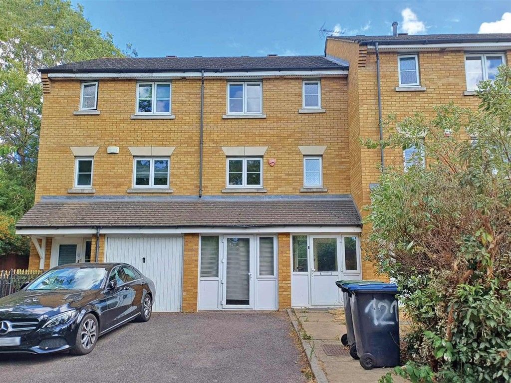 Property photo 1 of 2