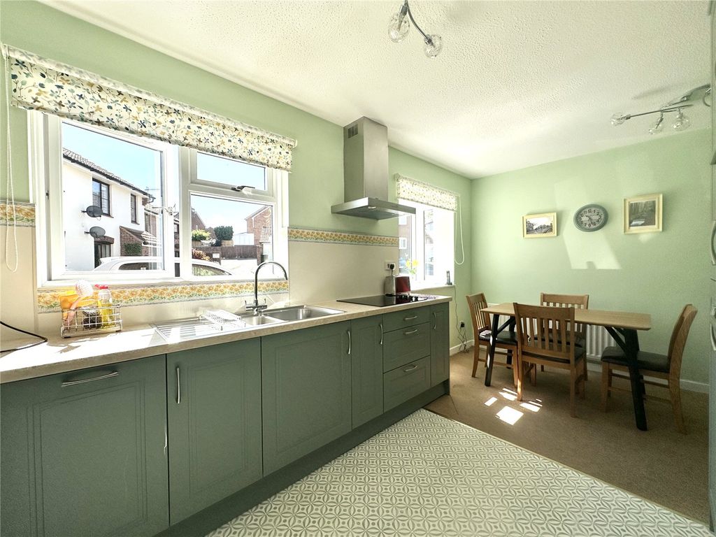 Property photo 2 of 17 Picture No. 01