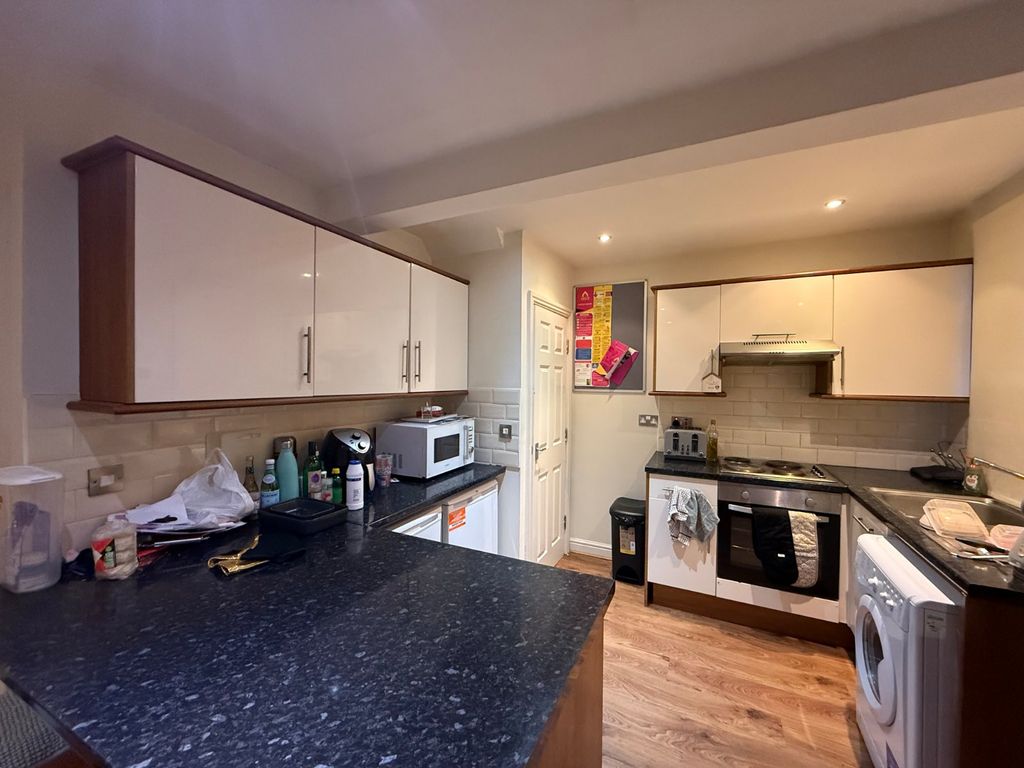 Property photo 3 of 9 Picture No. 10