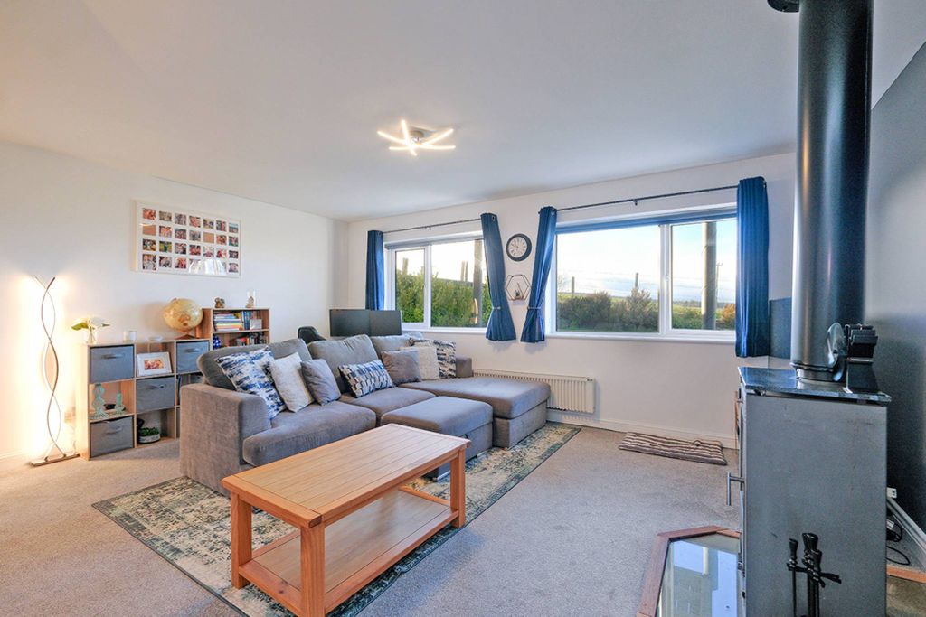 Property photo 2 of 29