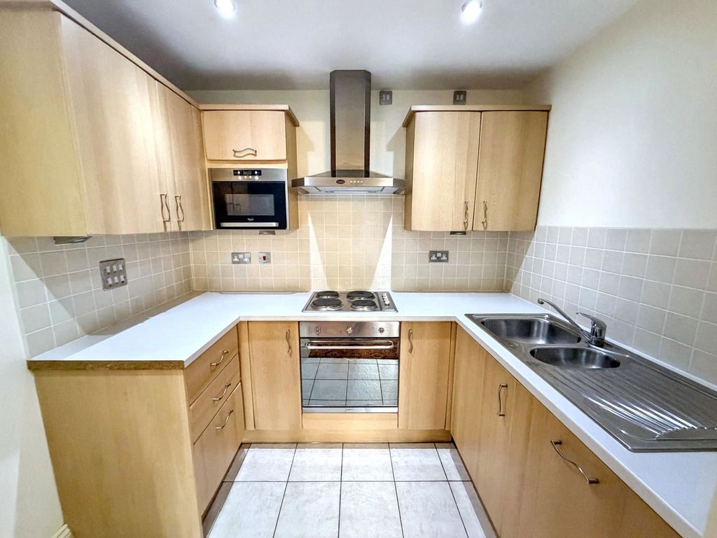 Property photo 2 of 9