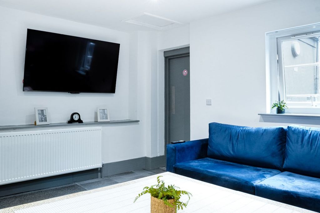 Property photo 1 of 64