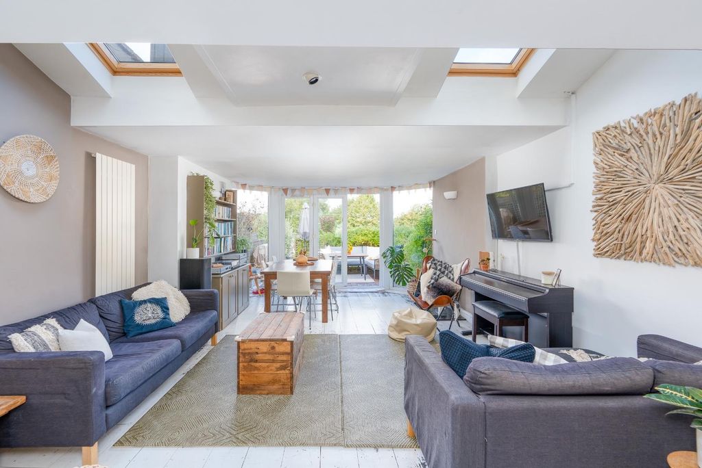 Property photo 3 of 30 Olh08934-Hdr-Edit.Jpg