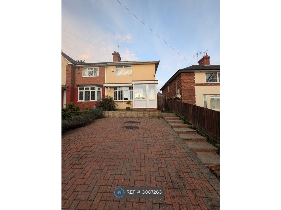 Property photo 2 of 26