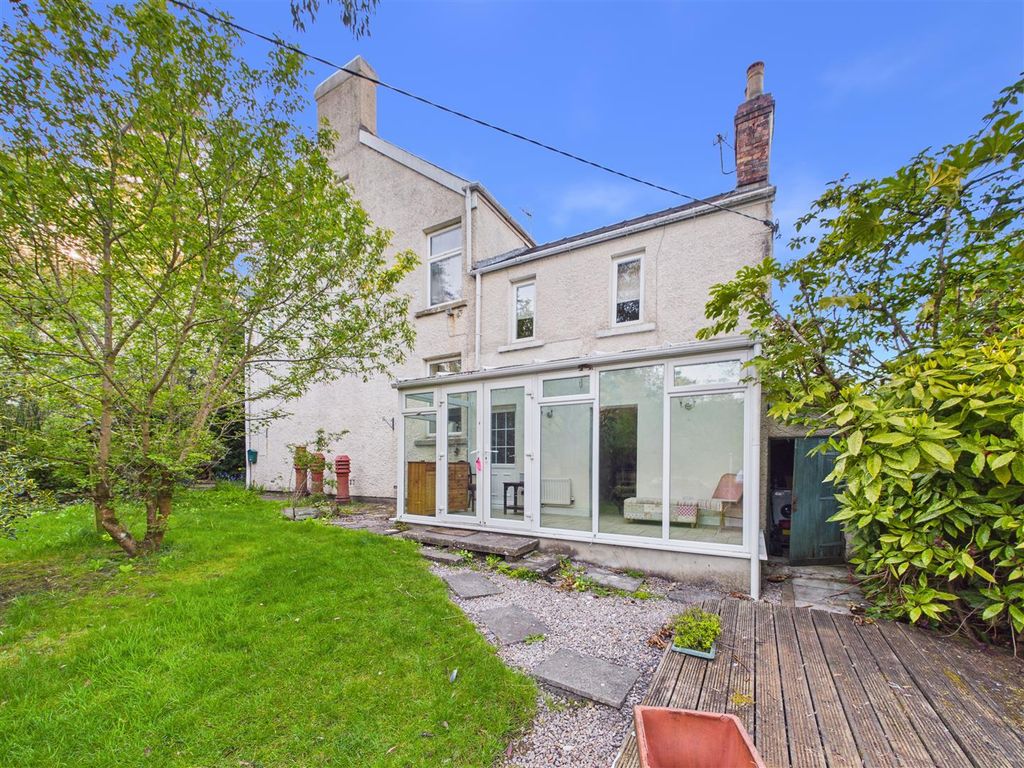 Property photo 1 of 27