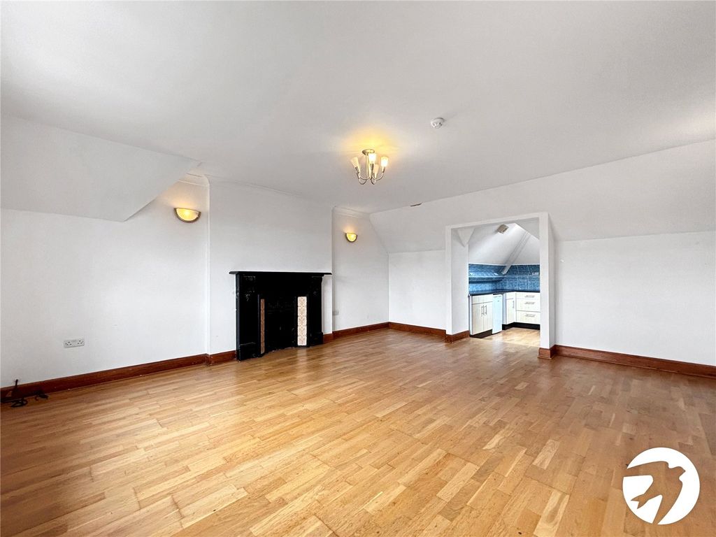 Property photo 2 of 11 Picture No. 04