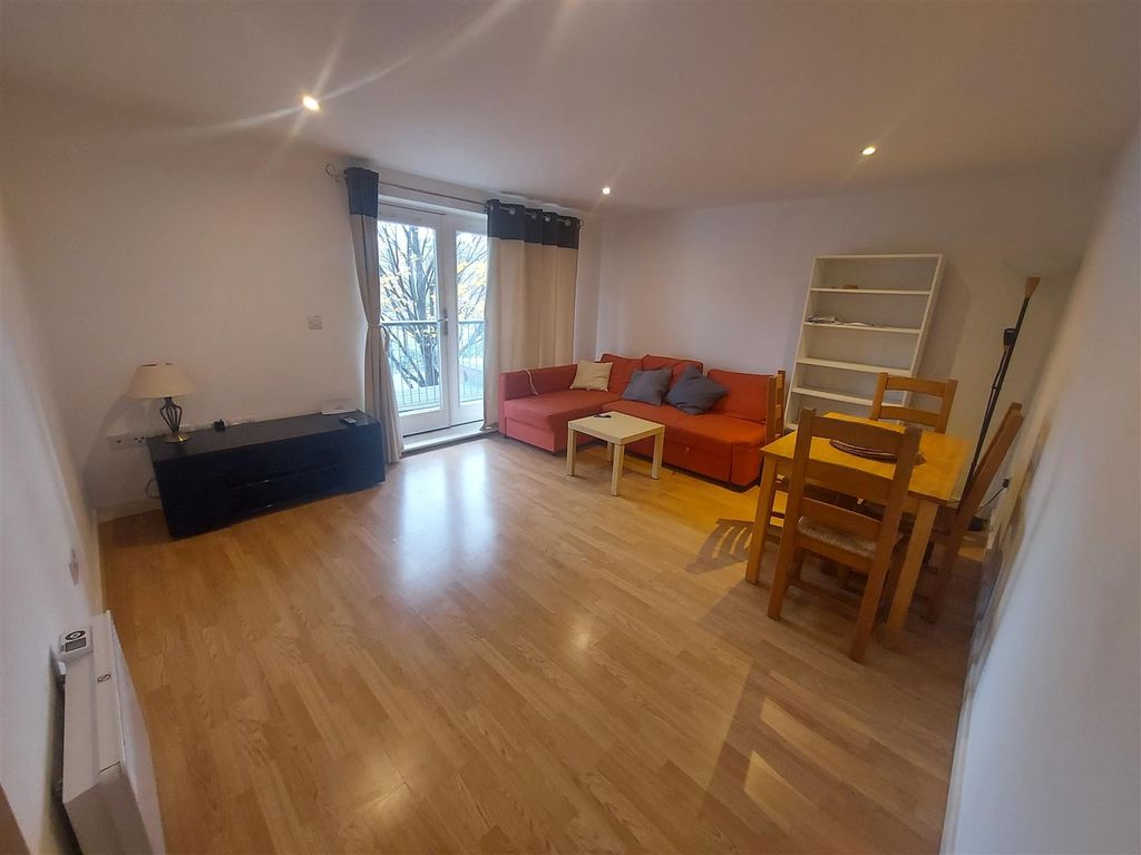 Property photo 3 of 10 Third Image