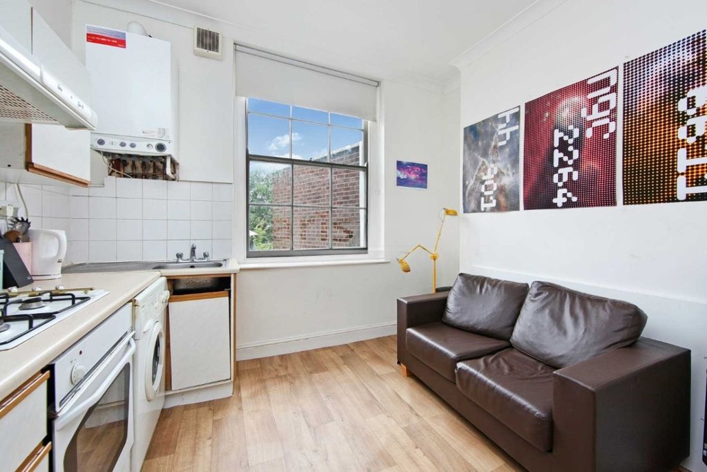Property photo 3 of 5