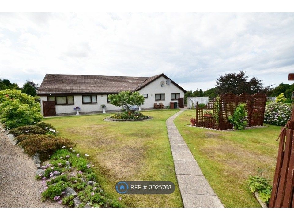 Property photo 2 of 35