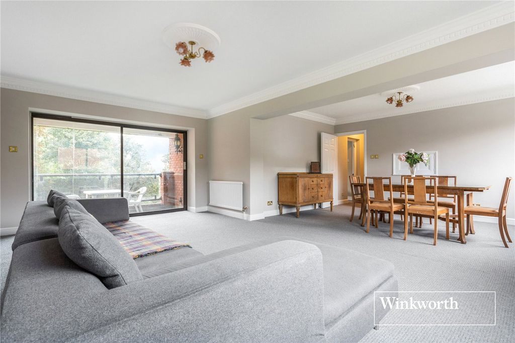 Property photo 3 of 15 Picture No. 12