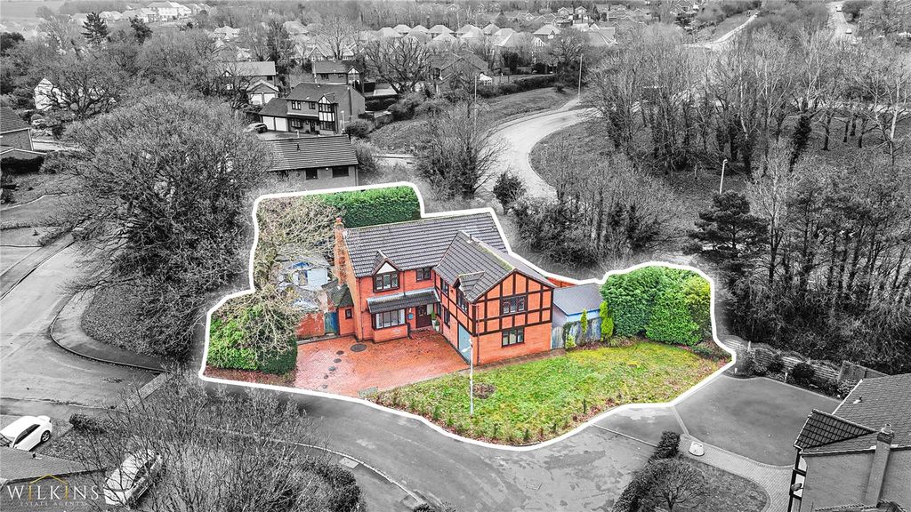 Property photo 2 of 50 Picture No. 04