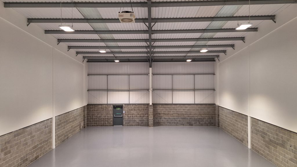 Property photo 3 of 6