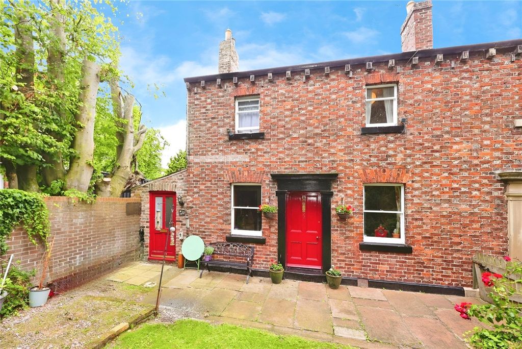 Property photo 1 of 10 External