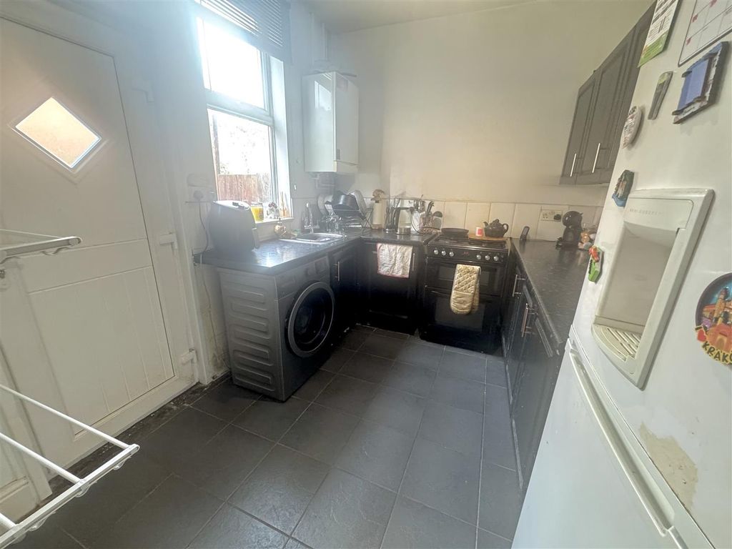 Property photo 3 of 6 Tempimagemxf8Dd.Jpg