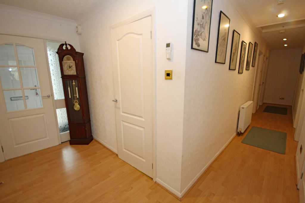 Property photo 3 of 29