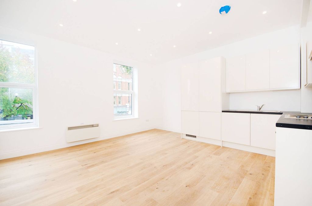 Property photo 1 of 5