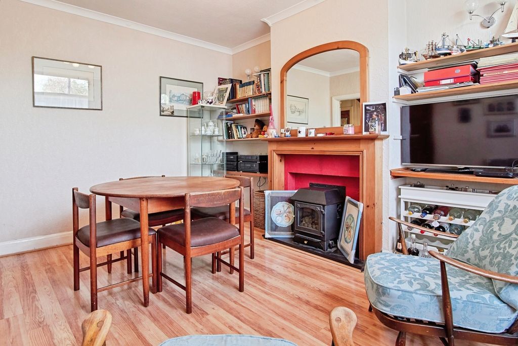 Property photo 3 of 20 Dining Room