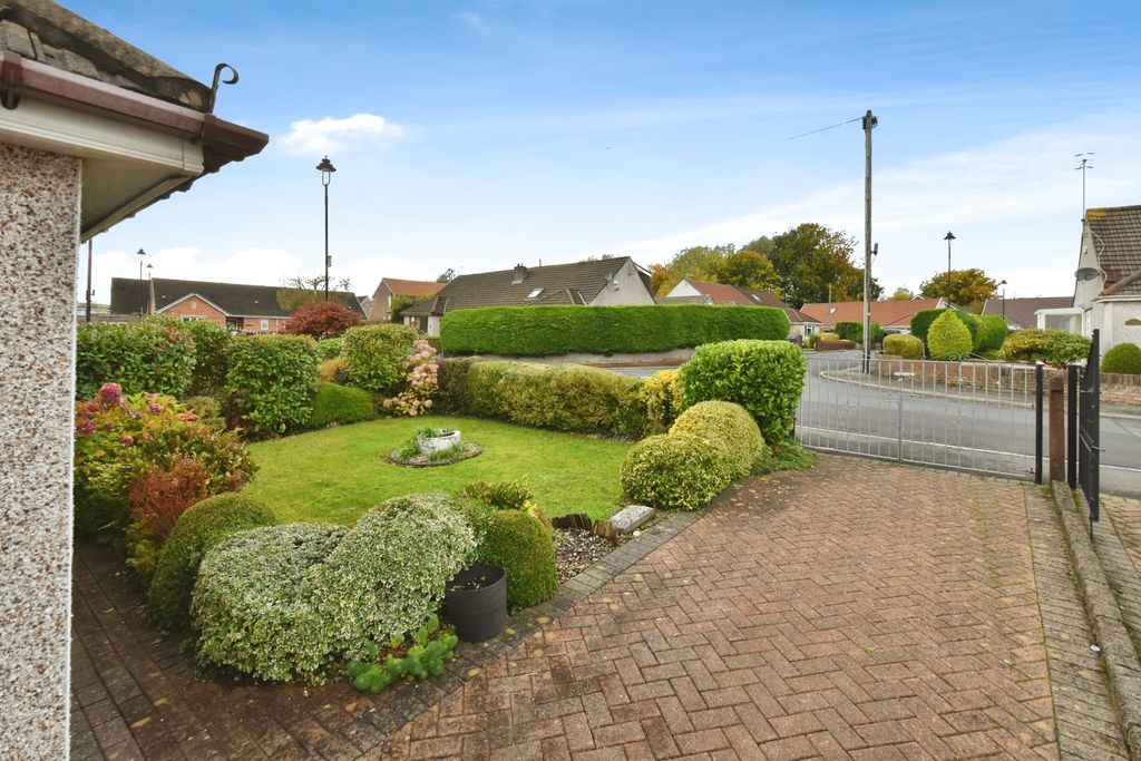 Property photo 2 of 15