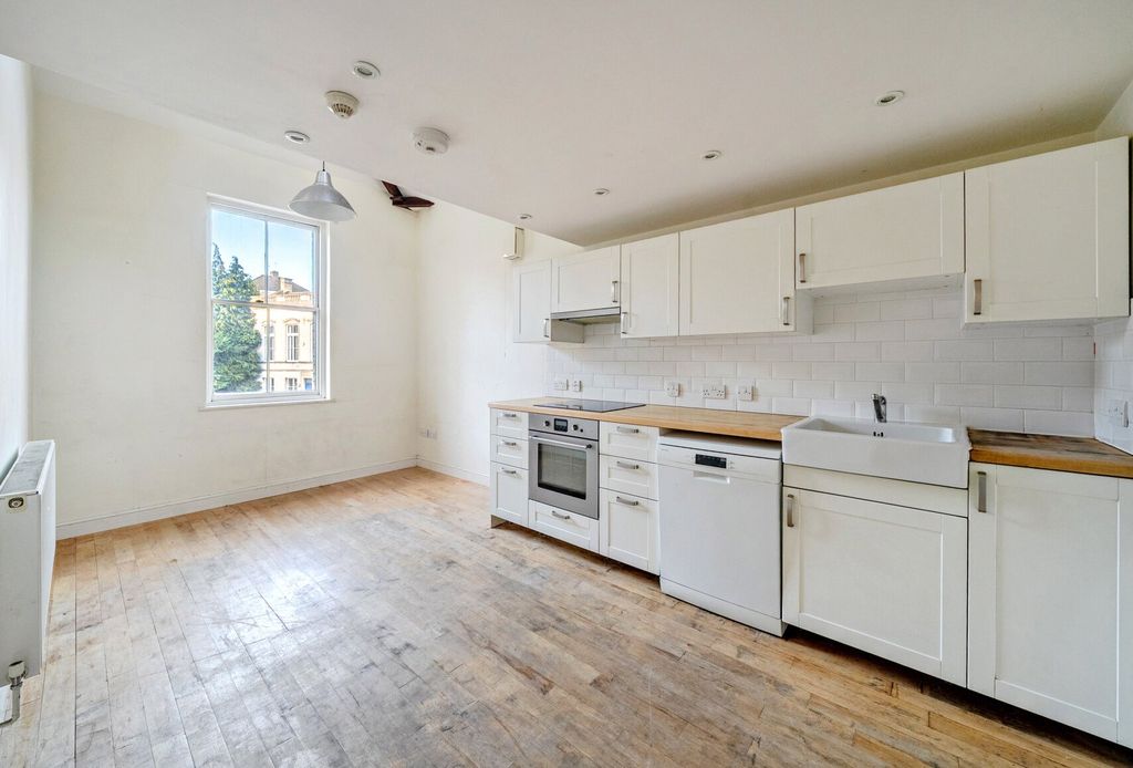 Property photo 2 of 10 Picture No. 02