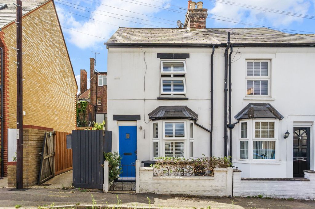 Property photo 1 of 9
